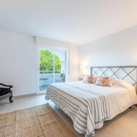 Apartment Montegolf Renovated Flat By Kura Homes